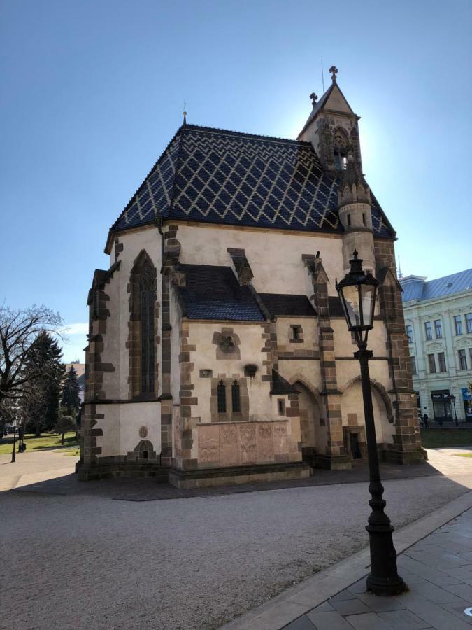 Old Town Apartment Podtatranskeho Кошице Экстерьер фото